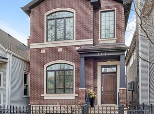 1917 W Fletcher St, Chicago, IL 60657