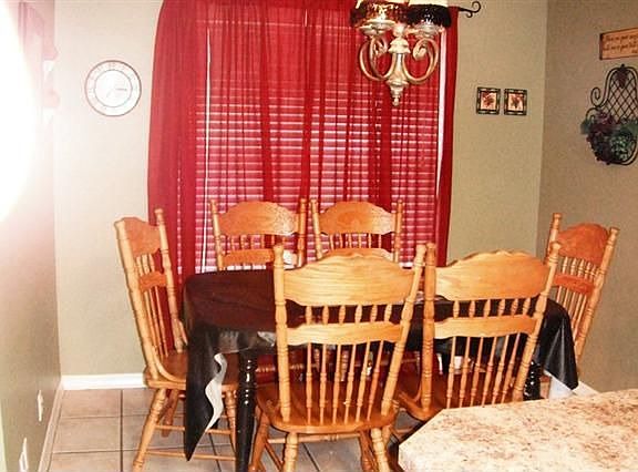 4th image of 113 Bradley Dr