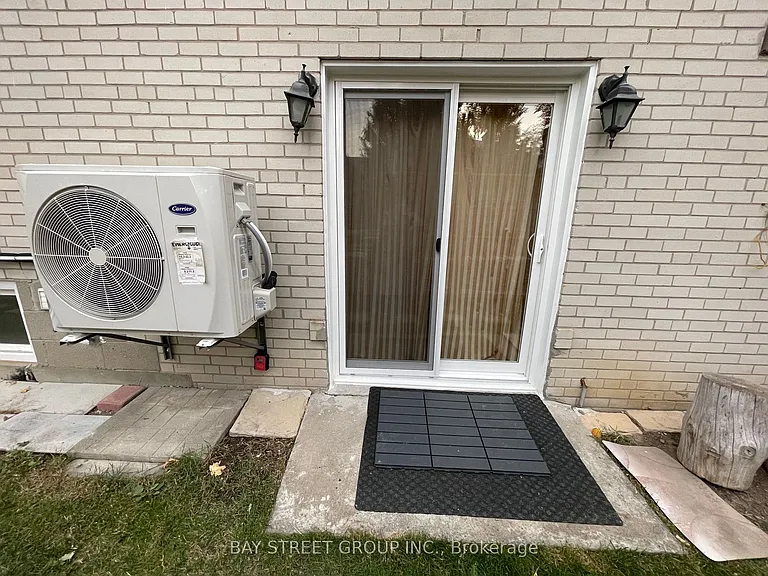 239 Crestwood Rd #W/O — Photo 10