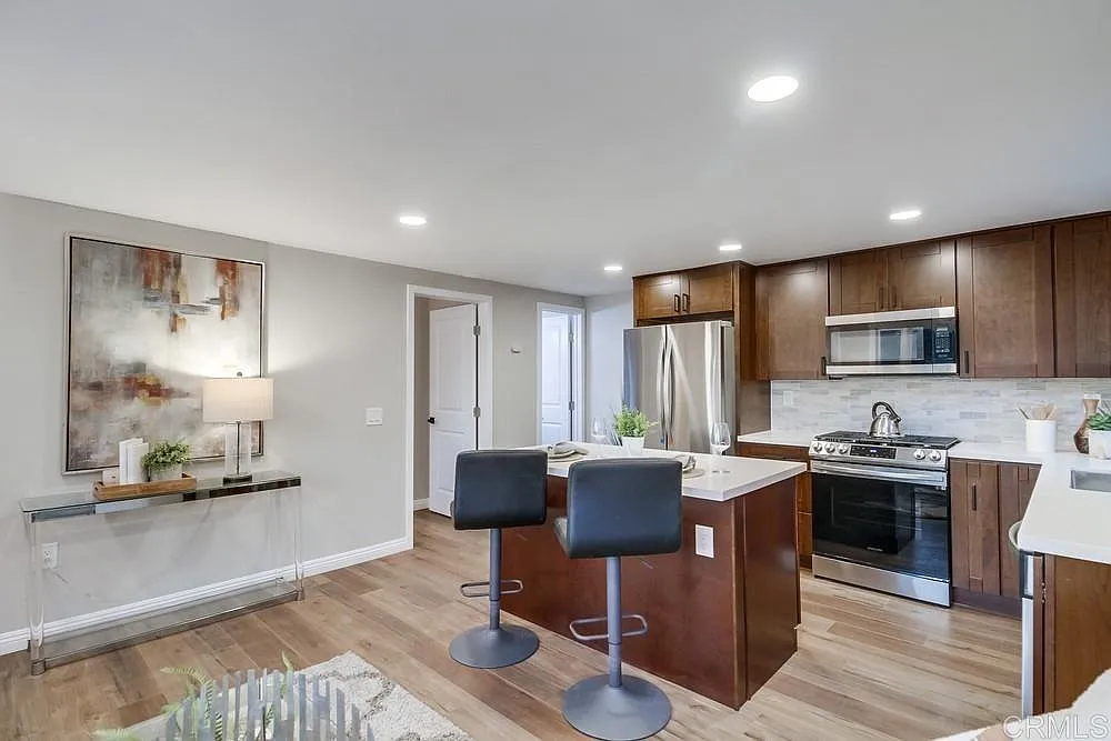 4609 E Mountain View Dr — Photo 4