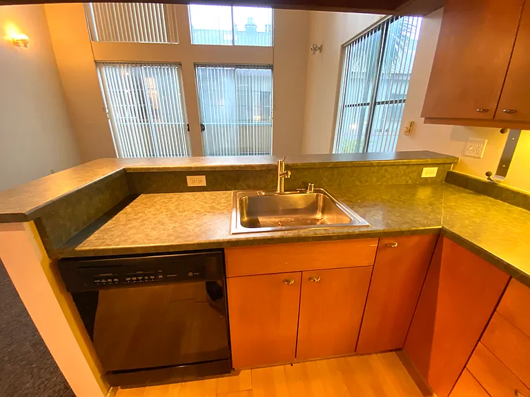 825 Minnesota St #5 — Photo 5