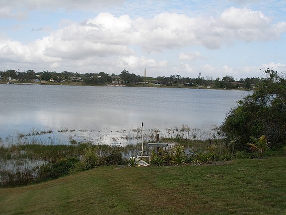 5th image of 309 McCoy Dr