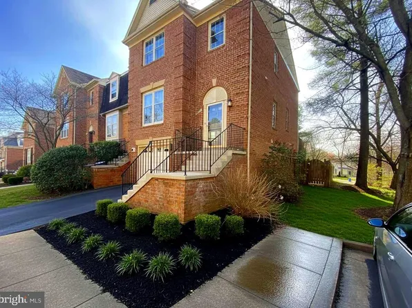 10101 Galsworthy Pl, Bethesda, MD 20817