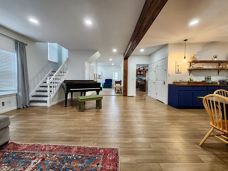 215 West Ave — Photo 5