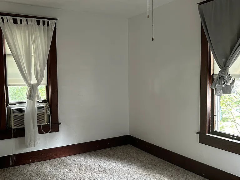 417 W Ferry St — Photo 19