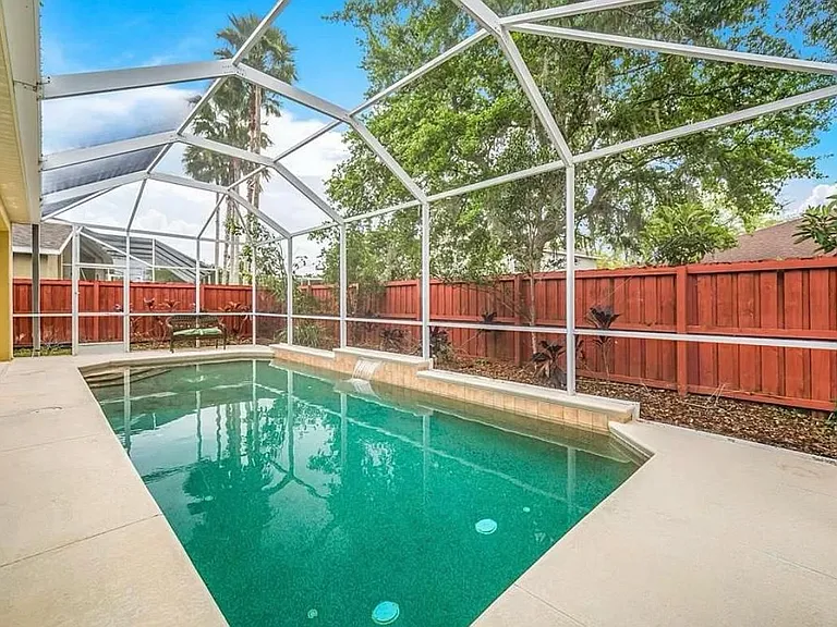 19151 Dove Creek Dr — Photo 24
