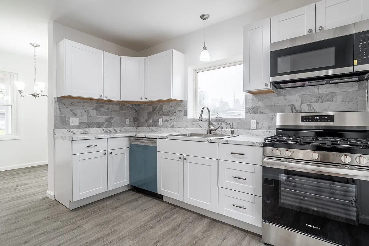 4 bed, 1652 sqft, $2,900 — Photo 4