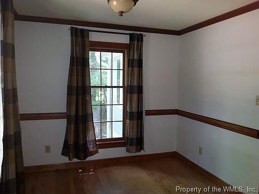 2nd image of 101 Royal Grant Dr