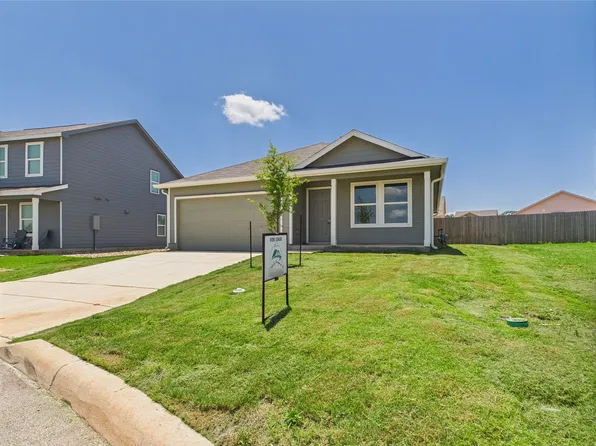 114 Ciarans Xing, Fredericksburg, TX 78624