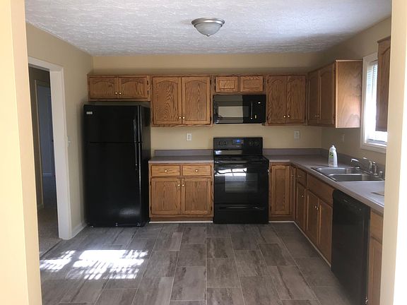 2nd image of 513 Collins Lndg