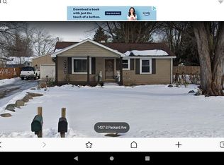 1427 S Packard Ave, Burton, MI 48509
