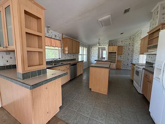5th image of 1417 Warren St