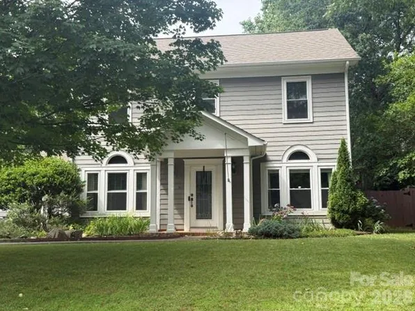 13707 Seaton Dr, Mint Hill, NC 28227
