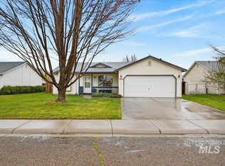 820 Valley St, Middleton, ID 83644