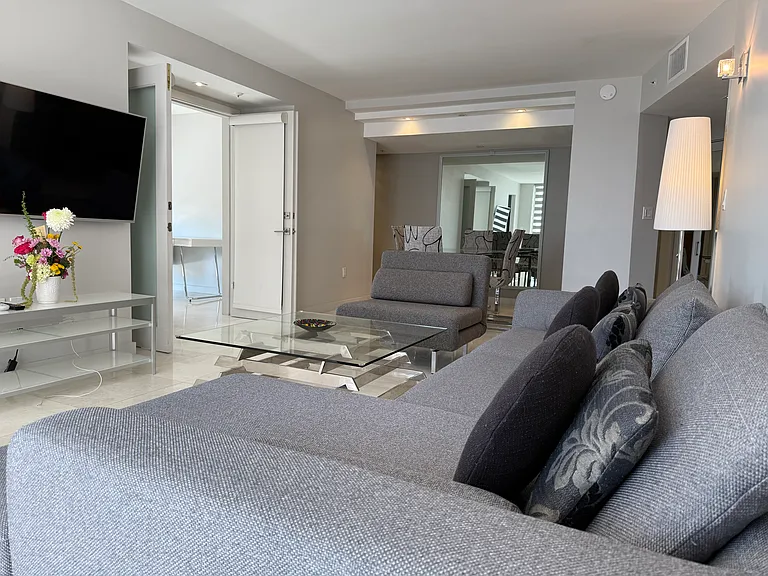 2333 Brickell Ave #306 — Photo 17