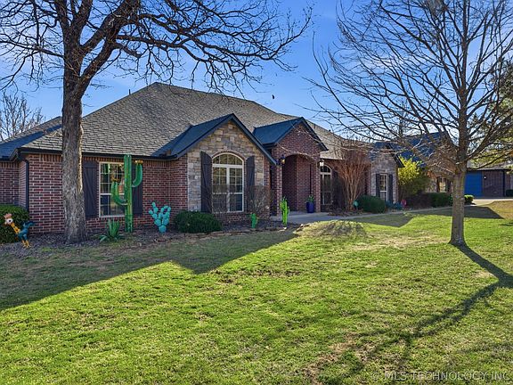 3rd image of 19203 S Champ Johnson Rd