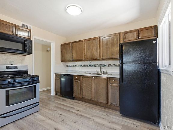 5th image of 1297 Worchester Street