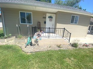 1005 Glen Ave, Henry, IL 61537