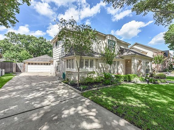 4th image of 1023 Flagmore Dr