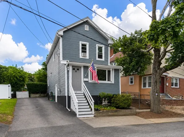 17 Cobb St, Medford, MA 02155