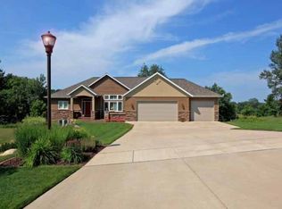 1709 Eagle Valley Ln, Wausau, WI 54403