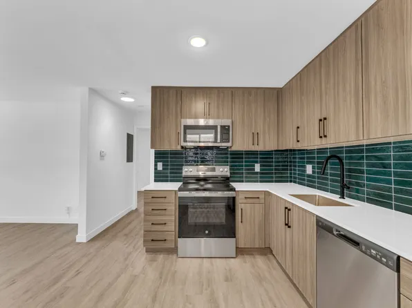 Suzy Q, 644 S 800 E #4, Salt Lake City, UT 84102