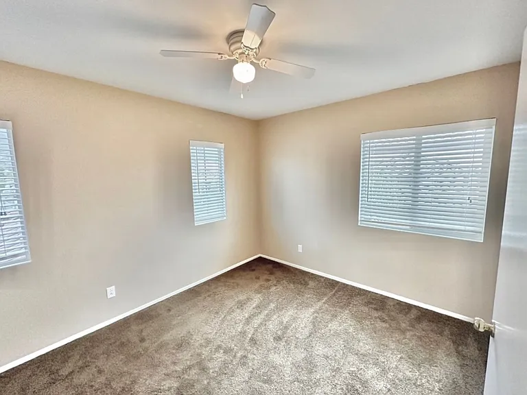 18468 Hillview Ln — Photo 17