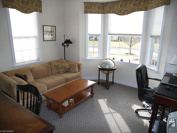 2nd image of 37203 Wexford Dr