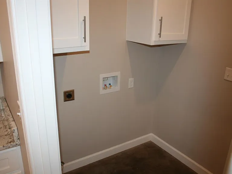 541 Wiregrass Way — Photo 12