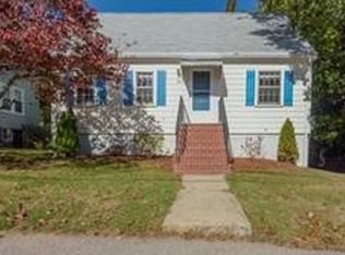 11 Bickford Rd, Braintree, MA 02184