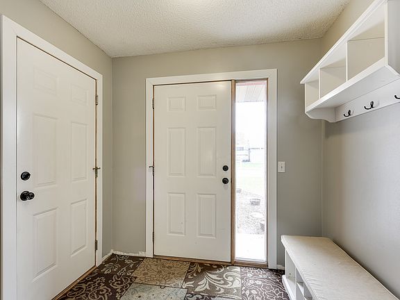 2nd image of 3763 Tower Pond Dr