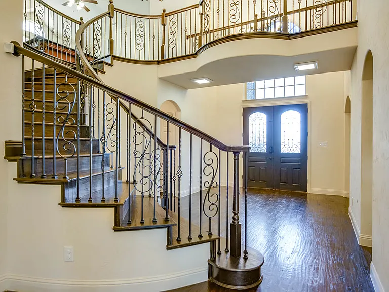 13083 Montfair Blvd — Photo 23