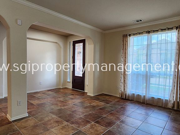 3rd image of 12032 Henderson Dr