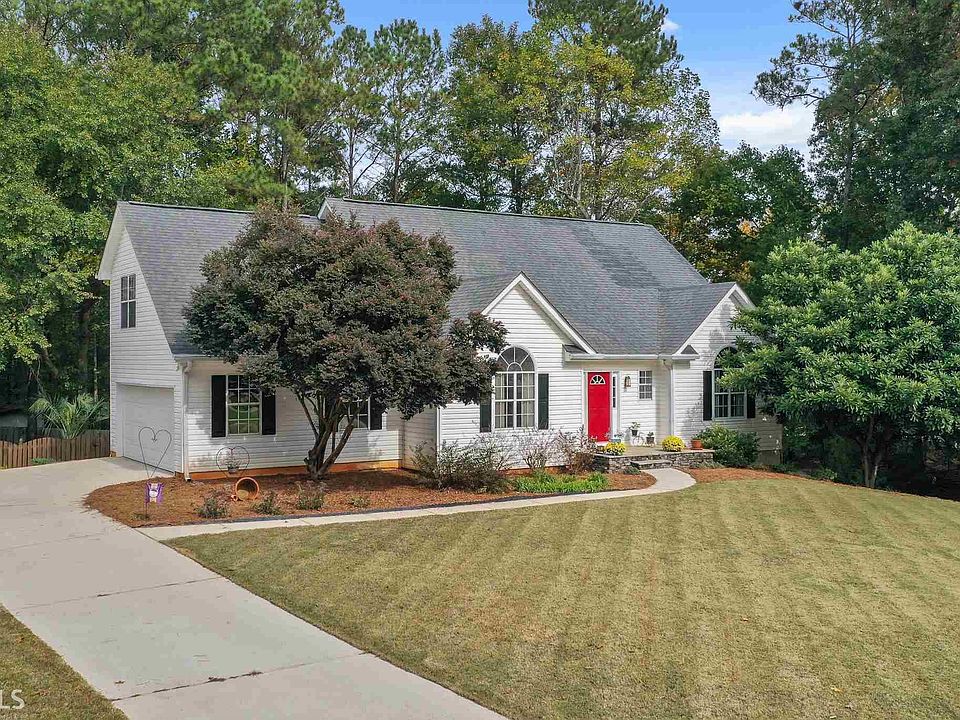 1st image of 548 Redwood Cir