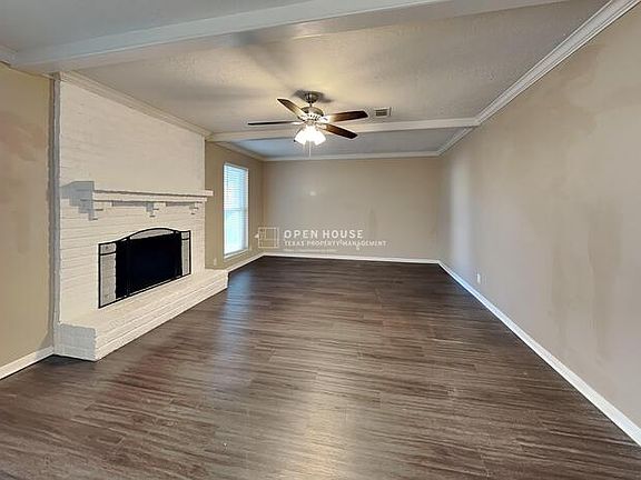 4th image of 11218 Angelique Dr