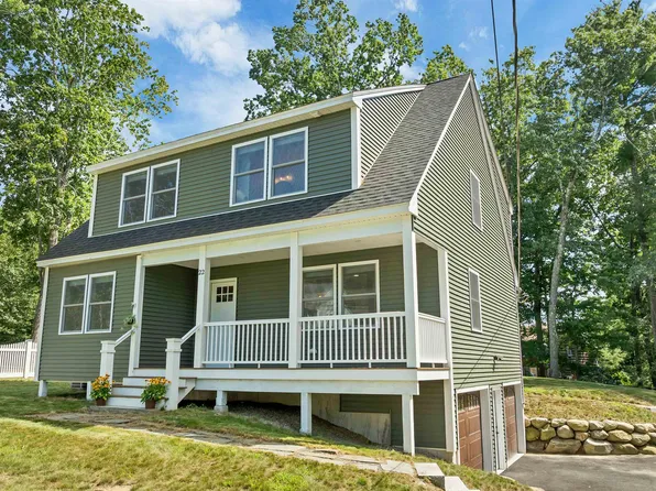 22 Birch Drive, Sandown, NH 03873
