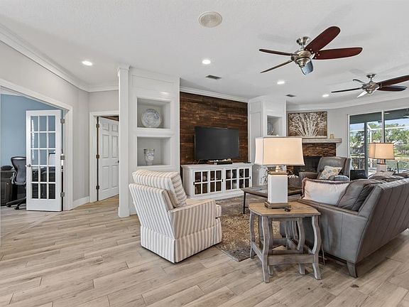 4th image of 6119 9TH AVENUE CIRCLE NE