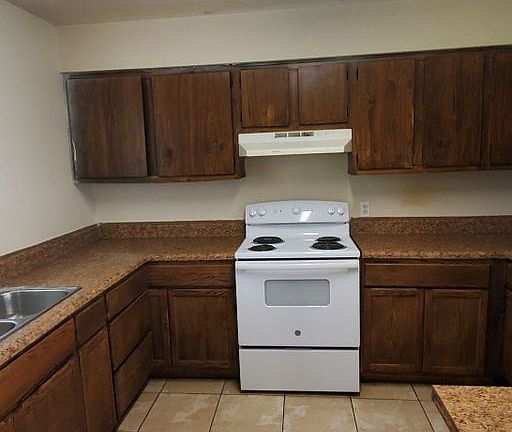 5th image of 232 SE Lomond Ave APT 103