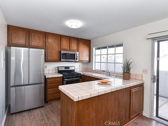 3rd image of 65 Exeter #38