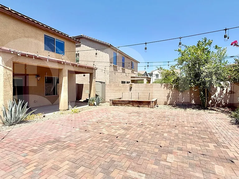 5731 W Beth Dr — Photo 24