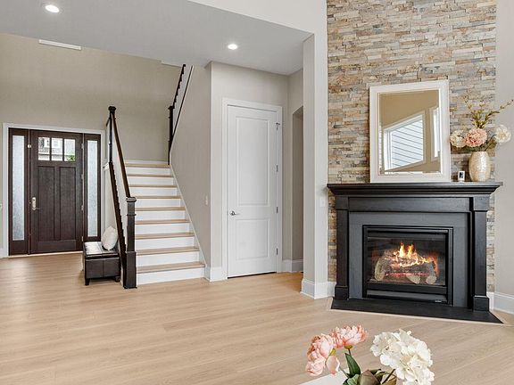 5th image of 6015 Kimberly Ln N