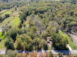 8283 Oakville Waltz Rd, Belleville, MI 48111