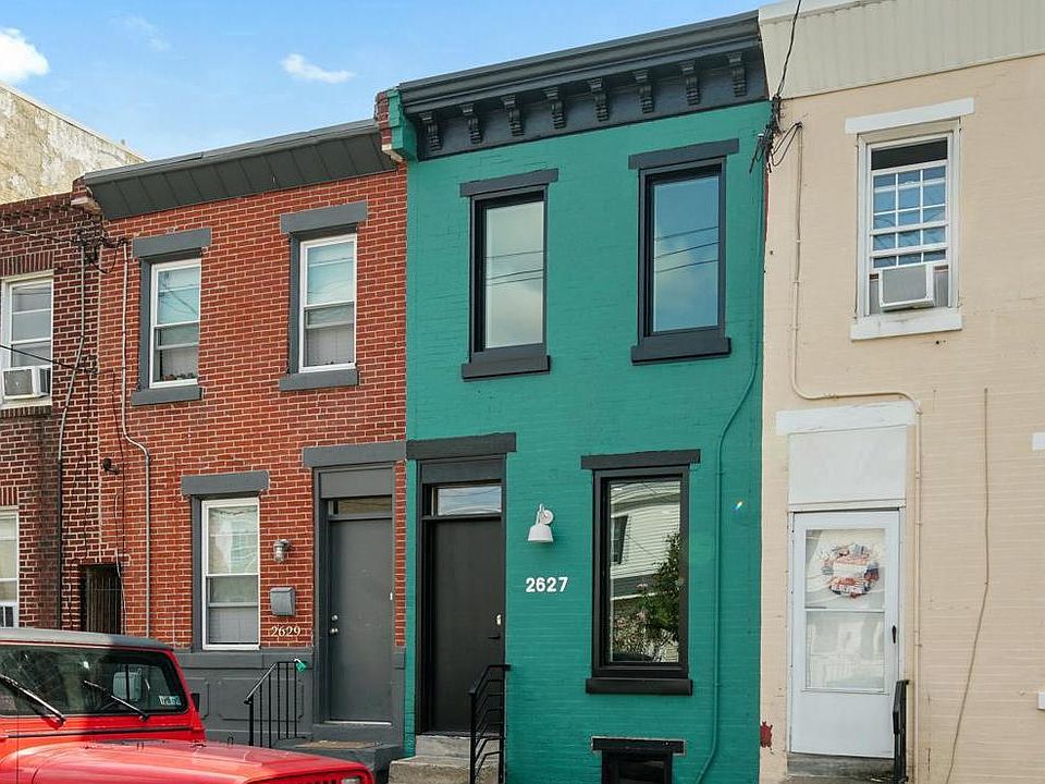 1st image of 2627 Coral St
