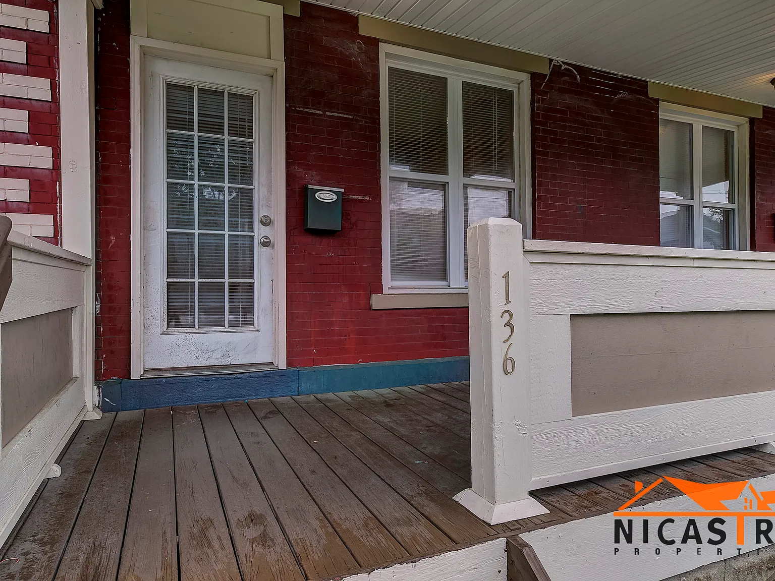 136 E 11th Avenue - 136 E 11th Avenue — Photo 2