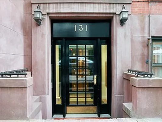 Rented by Corcoran | media 23