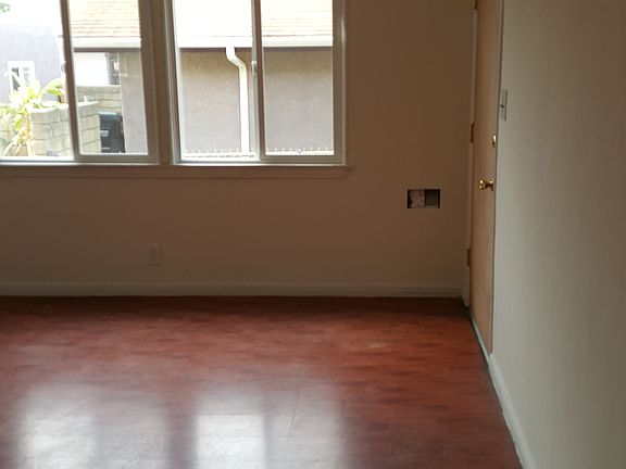 4th image of 2203 W Olympic Blvd