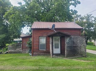 806 N Roche St, Knoxville, IA 50138