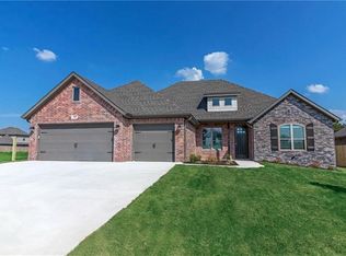 648 Malbec Rd, Springdale, AR 72762