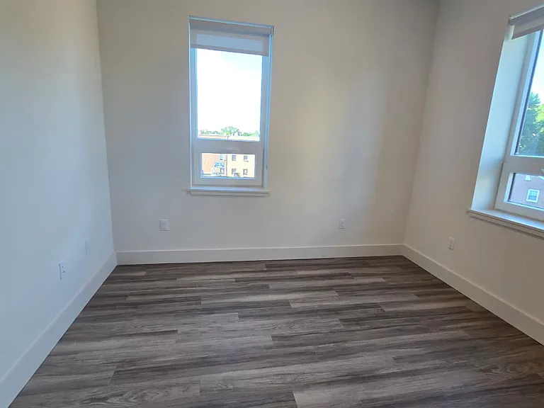 53 Washington St #3E — Photo 6