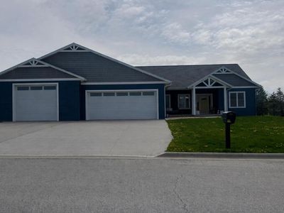 523 Wren LANE, Howards Grove, WI, 53083